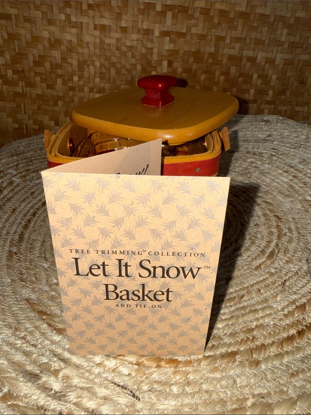 Longaberger 2000 Let It Snow Tree Trimming Basket w Lid Tie-On - Picture 8 of 13